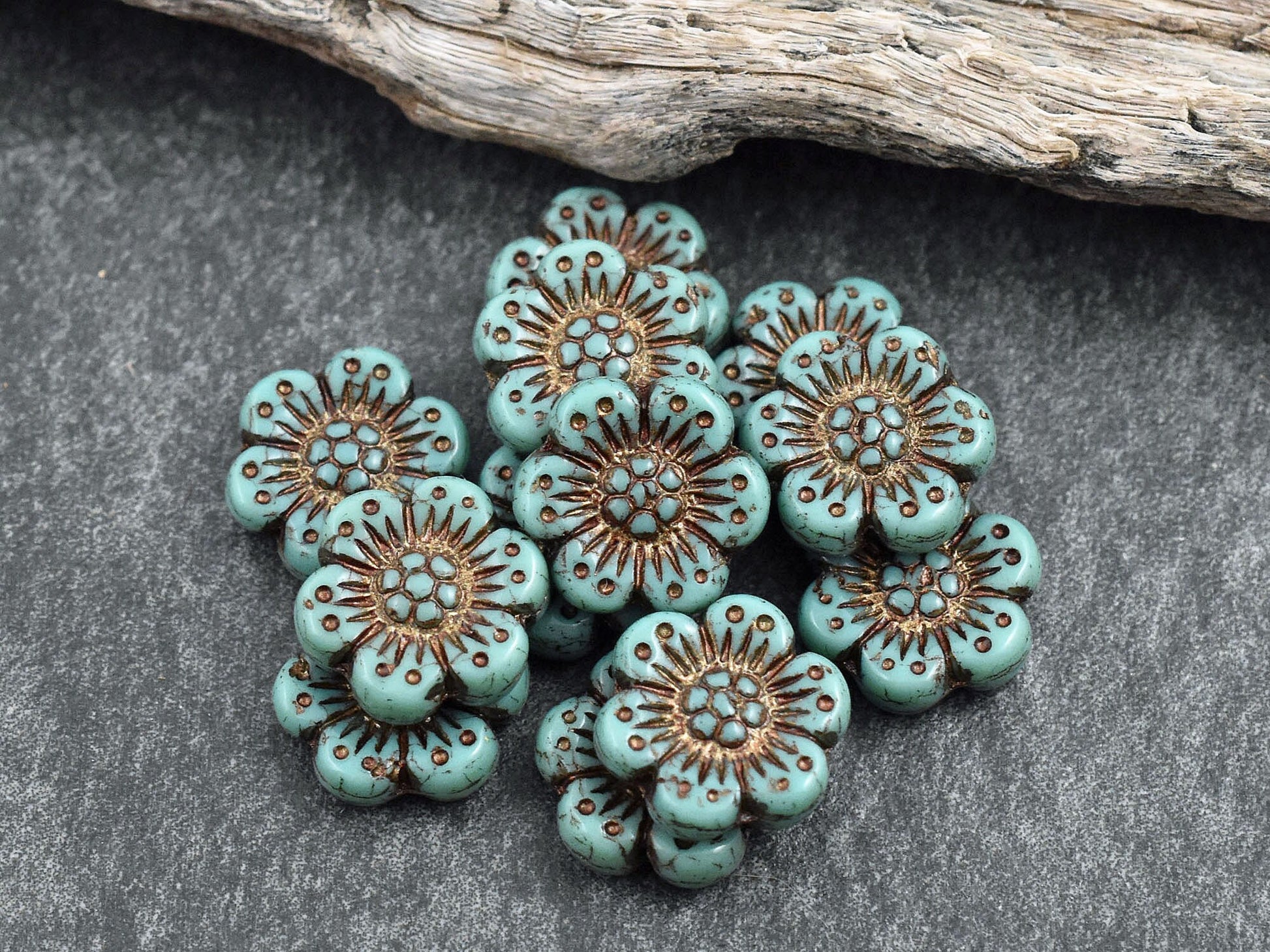 Czech Glass Beads - Flower Beads - Floral Beads - Wildflower Beads - Czech Glass Flowers - 14mm - 12pcs - (A572)