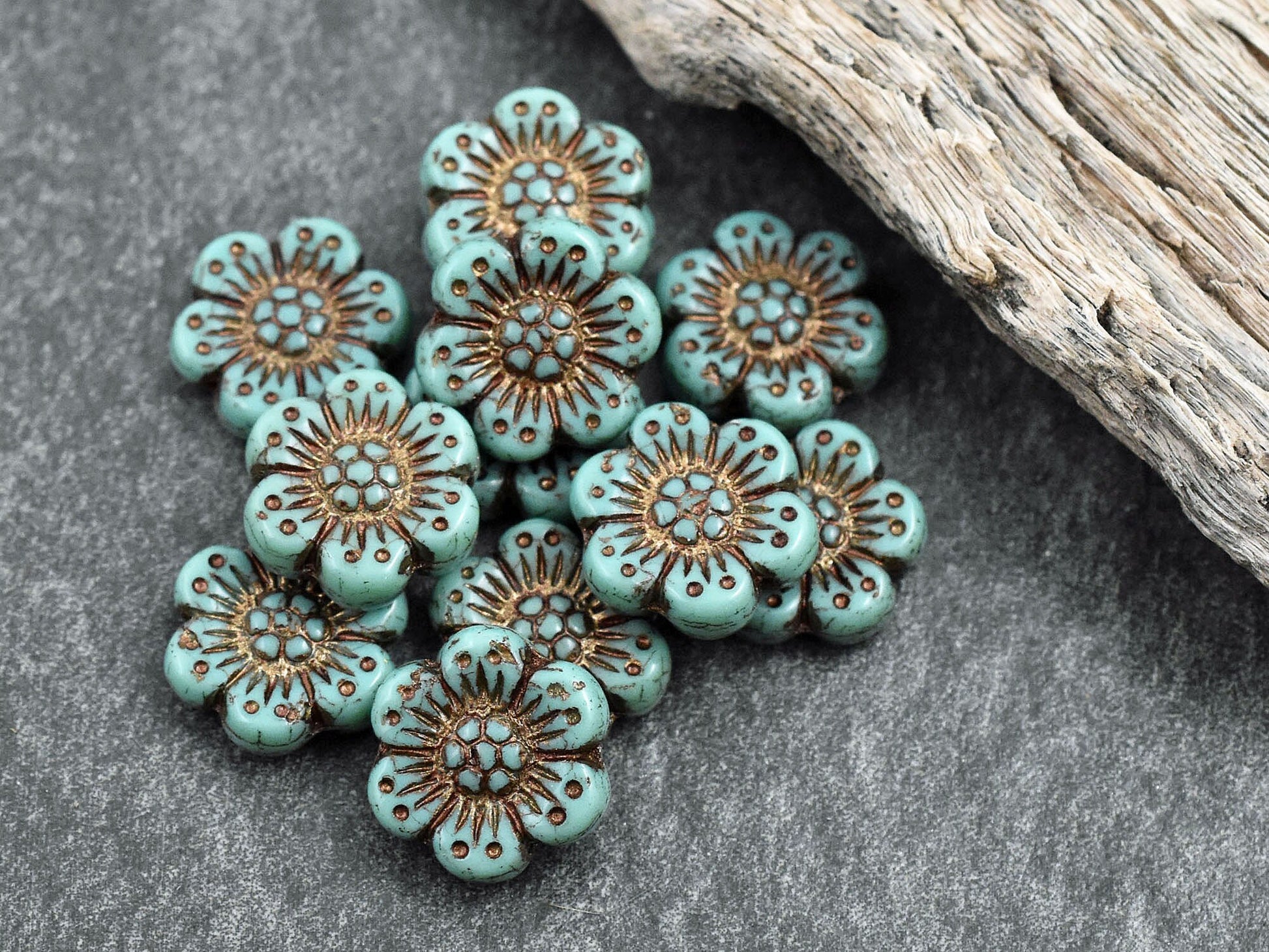 Czech Glass Beads - Flower Beads - Floral Beads - Wildflower Beads - Czech Glass Flowers - 14mm - 12pcs - (A572)