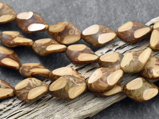 Picasso Beads - Czech Glass Beads - Vintage Czech Glass - Red Beads - 12x18mm - 11pcs - (2881)