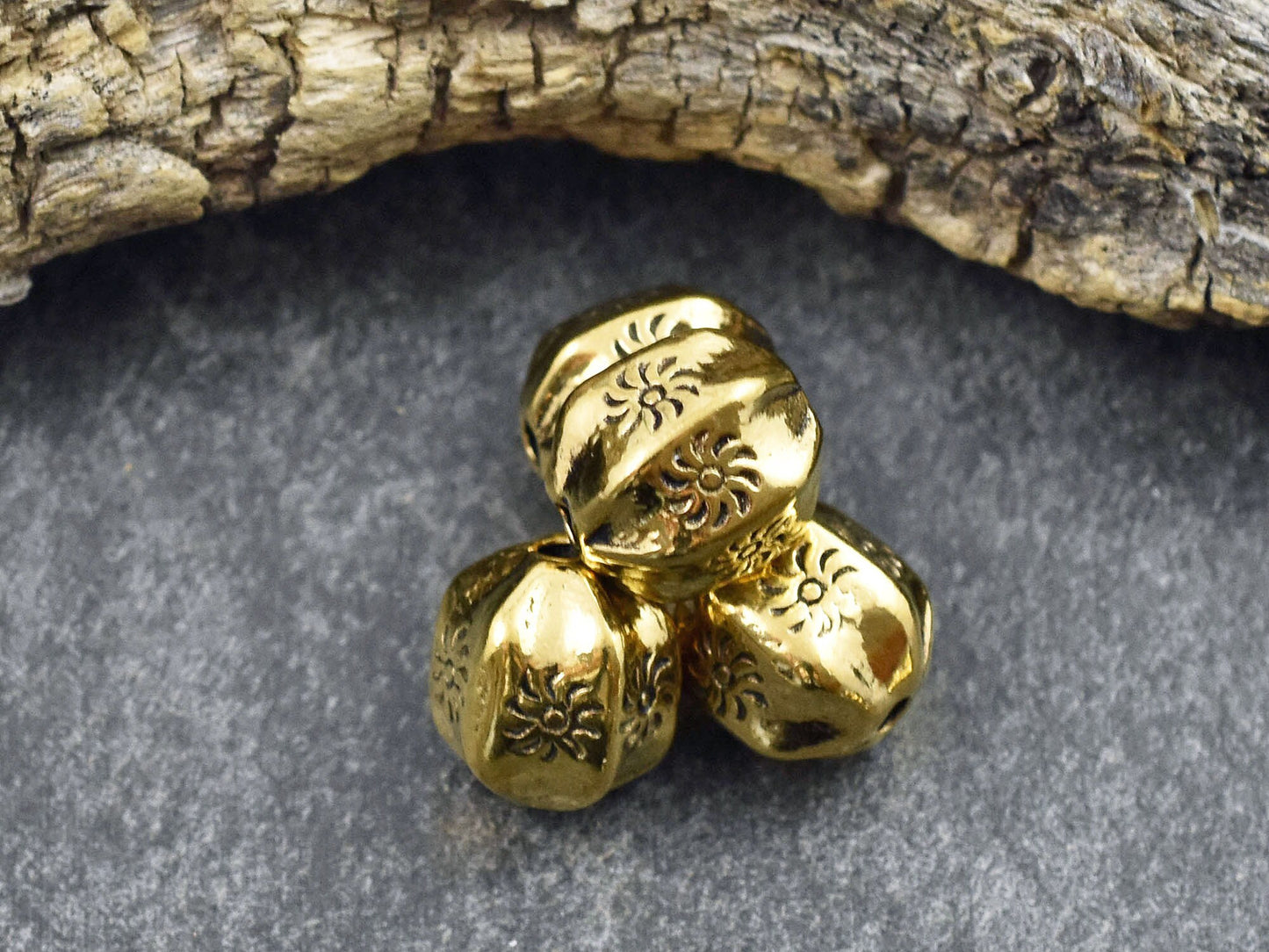 Metal Beads - Antique Gold - Gold Beads - Large Metal Beads - Sun Beads - 11x9mm - 10pcs - (553)