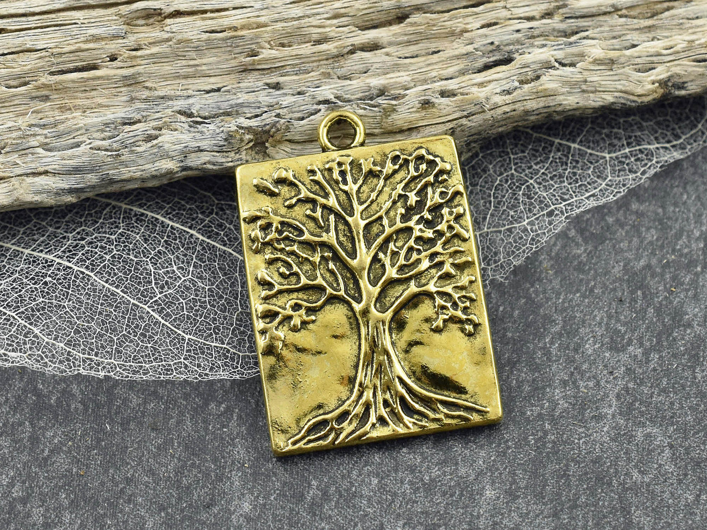 Tree Of Life Pendant - Gold Pendants - Metal Pendants - Tree of Life Charm - Gold Charms - 32x22mm - 5pcs - (B711)