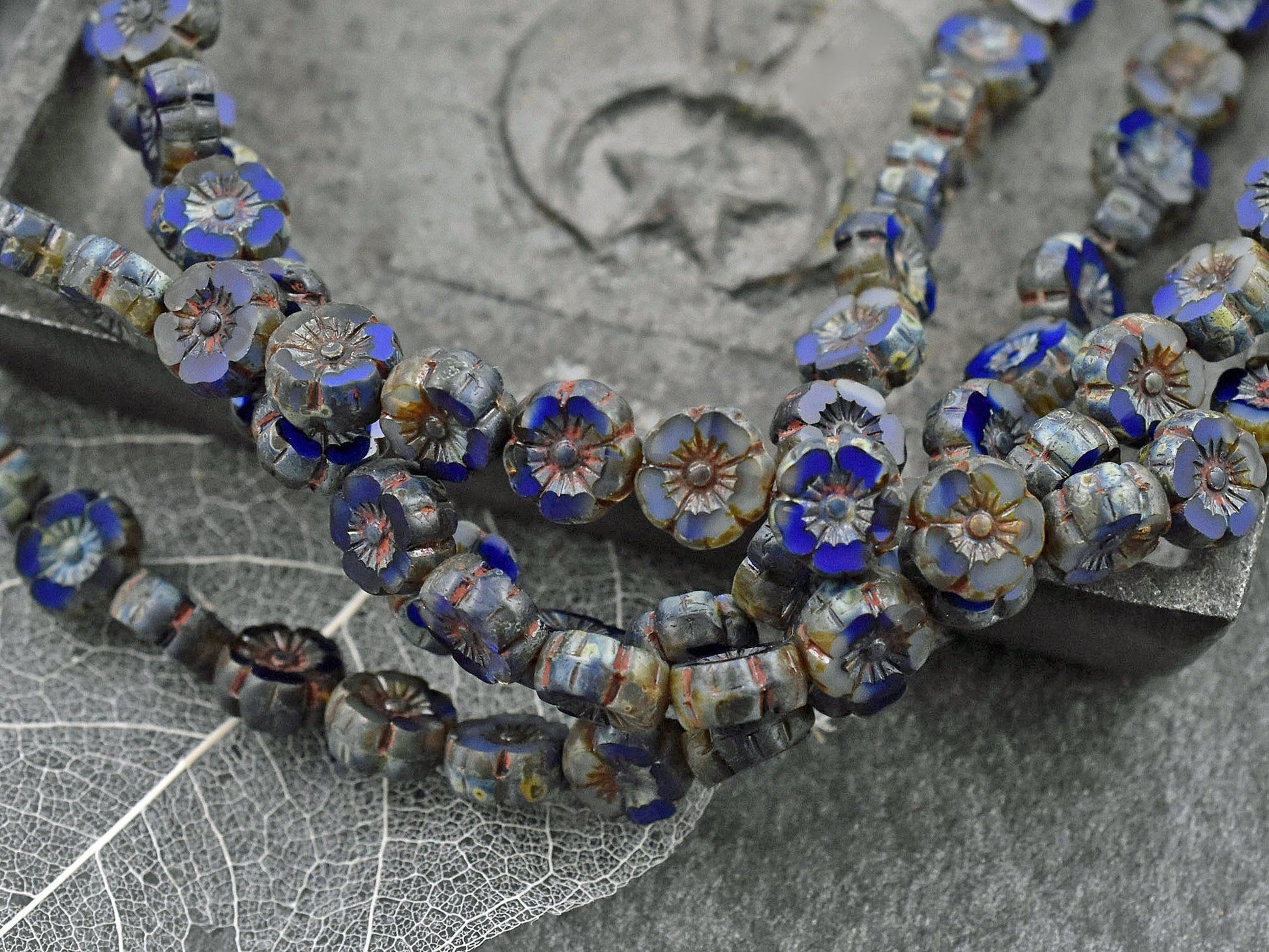 Picasso Beads - Czech Glass Beads - Hawaiian Flower Beads - Czech Glass Flowers - 8mm - 15pcs - (394)