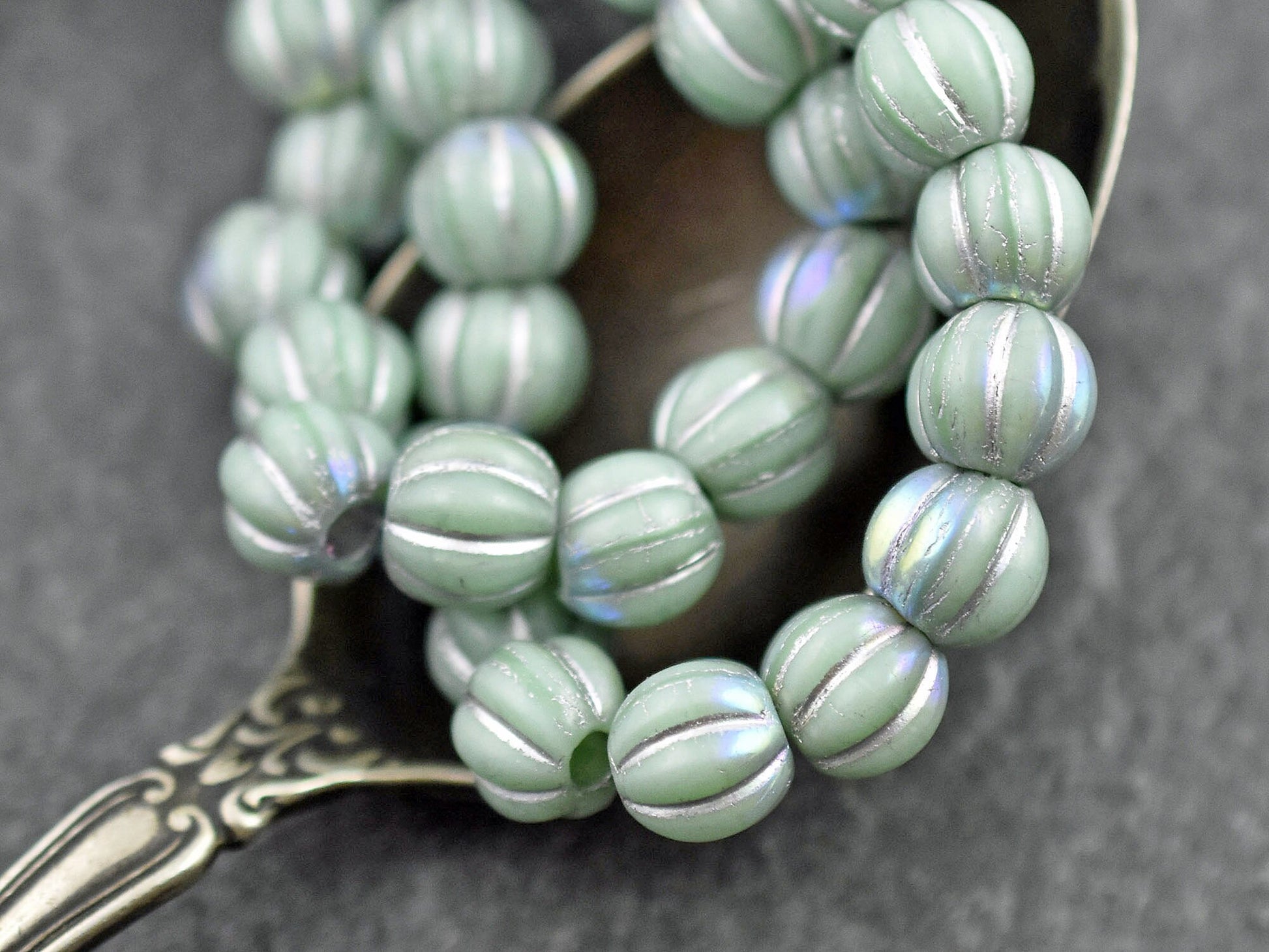 Melon Beads - Czech Glass Beads - Large Hole Beads - Round Beads - 8mm - 20pcs - (A368)