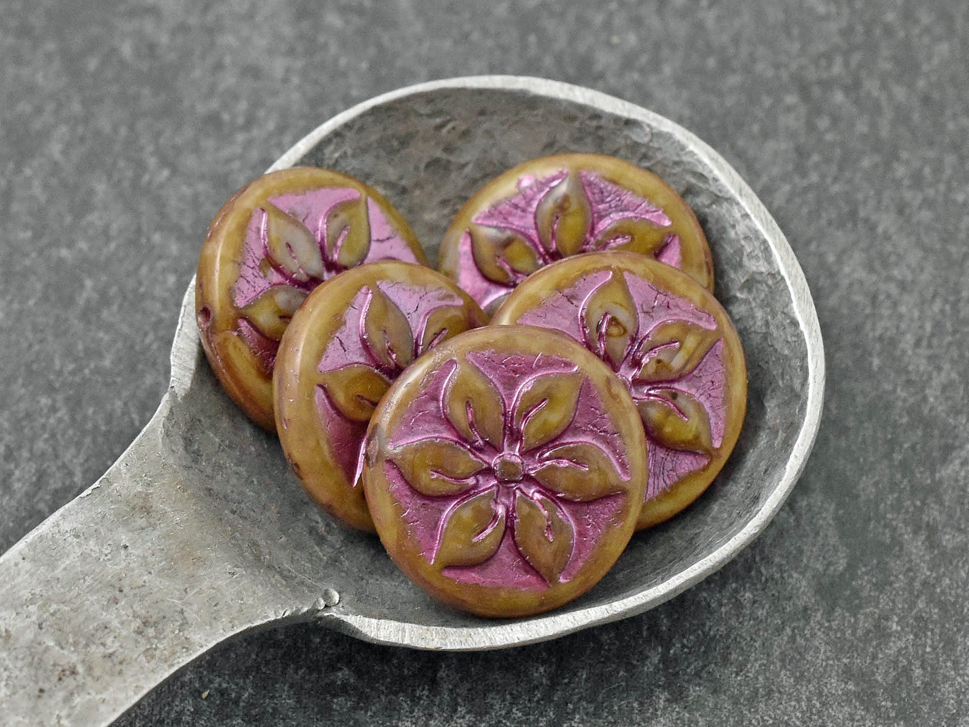 Czech Glass Beads - Flower Beads - Picasso Beads - Focal Beads - Hawaiian Flower Beads - 18mm - 6pcs - (5994)