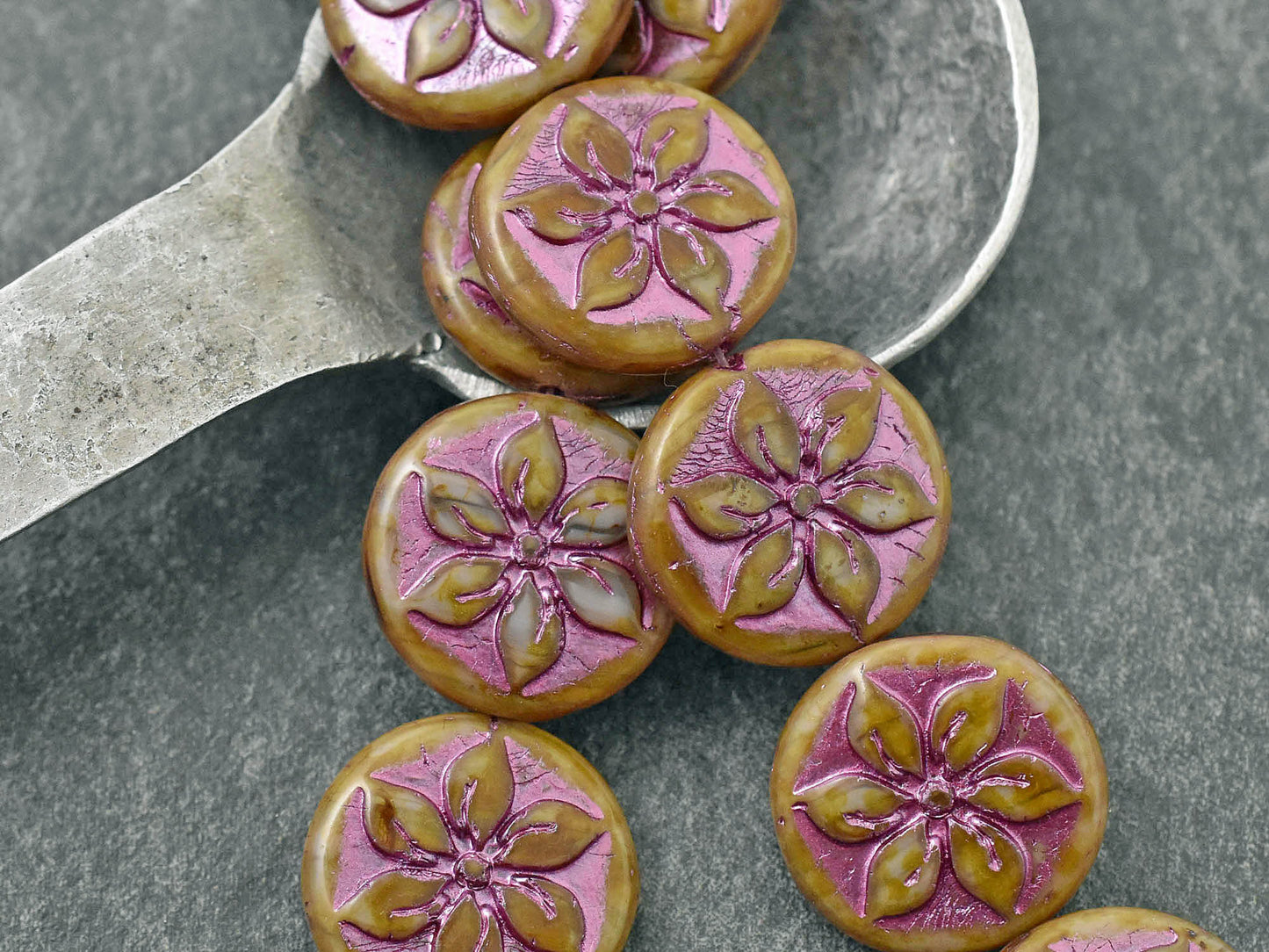 Czech Glass Beads - Flower Beads - Picasso Beads - Focal Beads - Hawaiian Flower Beads - 18mm - 6pcs - (5994)