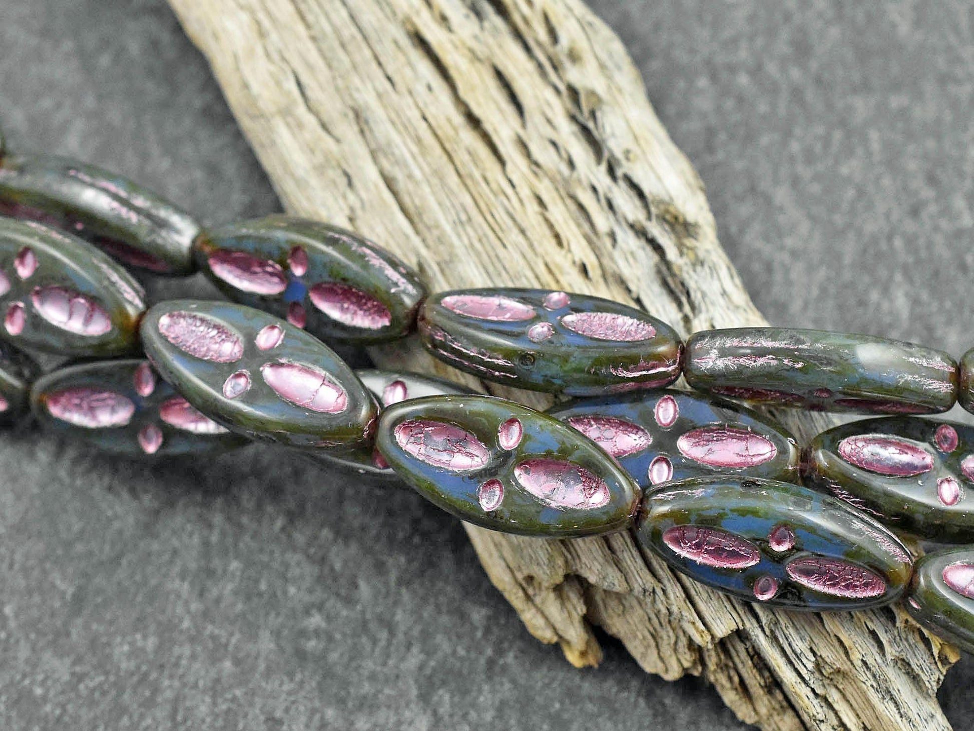 Czech Glass Beads - Picasso Beads - Marquise Beads - Spindle Beads - Statement Beads - 20x8mm - 10pcs (B323)