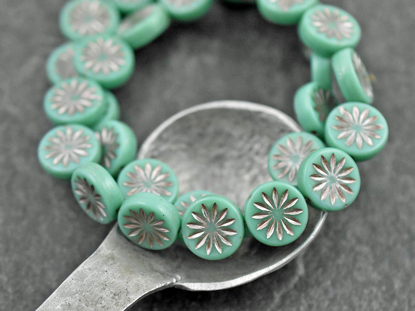 Czech Glass Beads - Flower Beads - Coin Beads - Aster Flower - 12mm - 15pcs (A641)