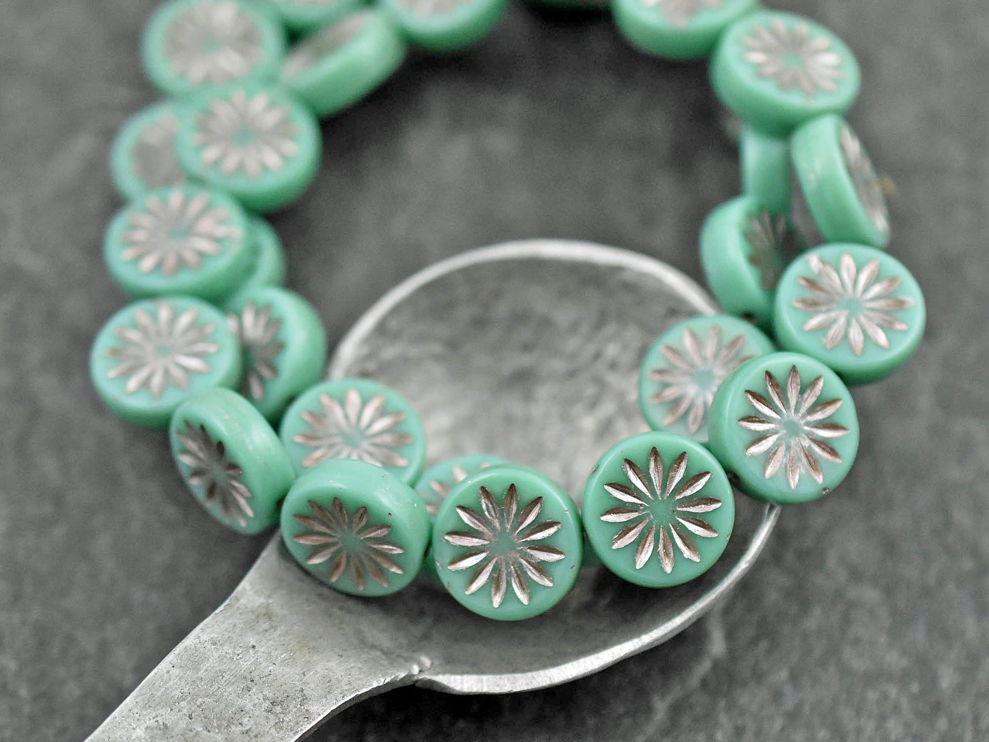 Czech Glass Beads - Flower Beads - Coin Beads - Aster Flower - 12mm - 15pcs (A641)