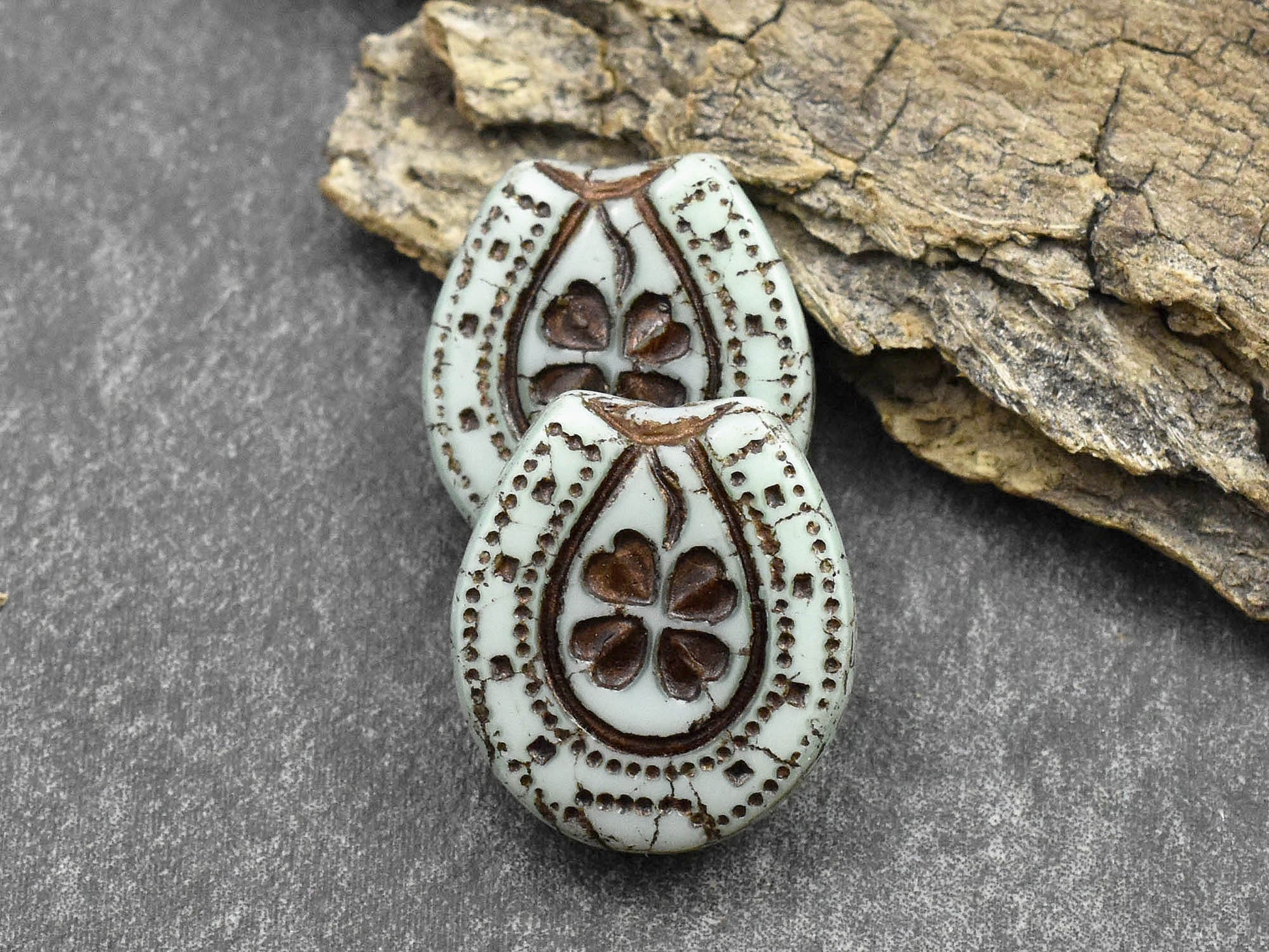 Czech Glass Beads - Horseshoe Beads - Picasso Beads - Statement Beads - Lucky Horseshoe - 21x18mm - 2pcs - (B604)