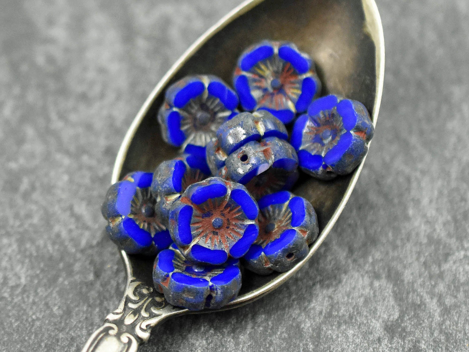 Czech Glass Beads - Hawaiian Flower Beads - Hibiscus Beads - Blue Flower Beads - 12pcs - 12mm - (1689)