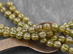Melon Beads - Czech Glass Beads - Round Beads - Green Beads - 8mm - 16pcs - (2850)