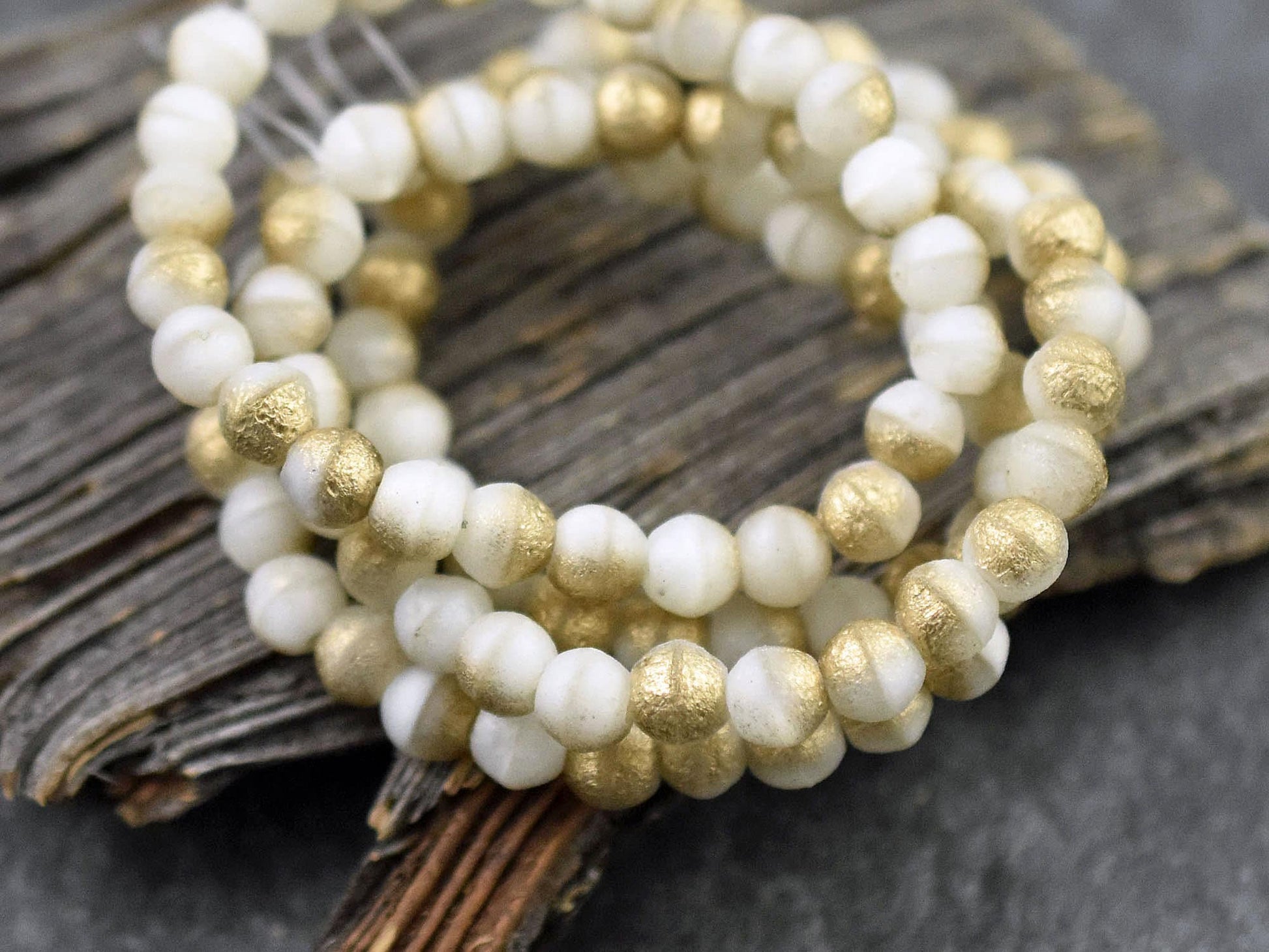 Czech Glass Beads - Round Beads - Druk Beads - Spacer Beads - 50pcs - 5mm - (B99)