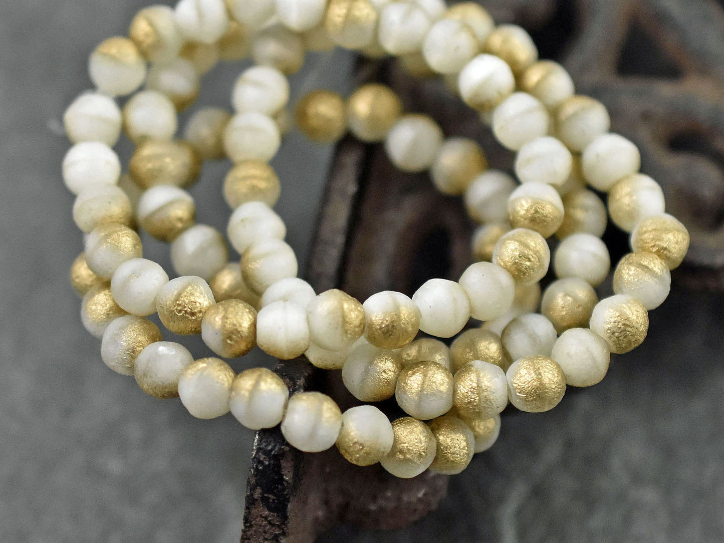 Czech Glass Beads - Round Beads - Druk Beads - Spacer Beads - 50pcs - 5mm - (B99)